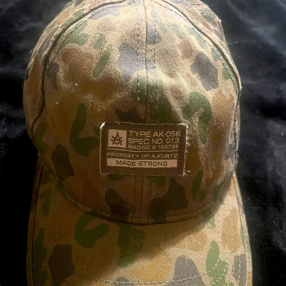 Kurtz Men’s Camo Ball cap . Fitted .